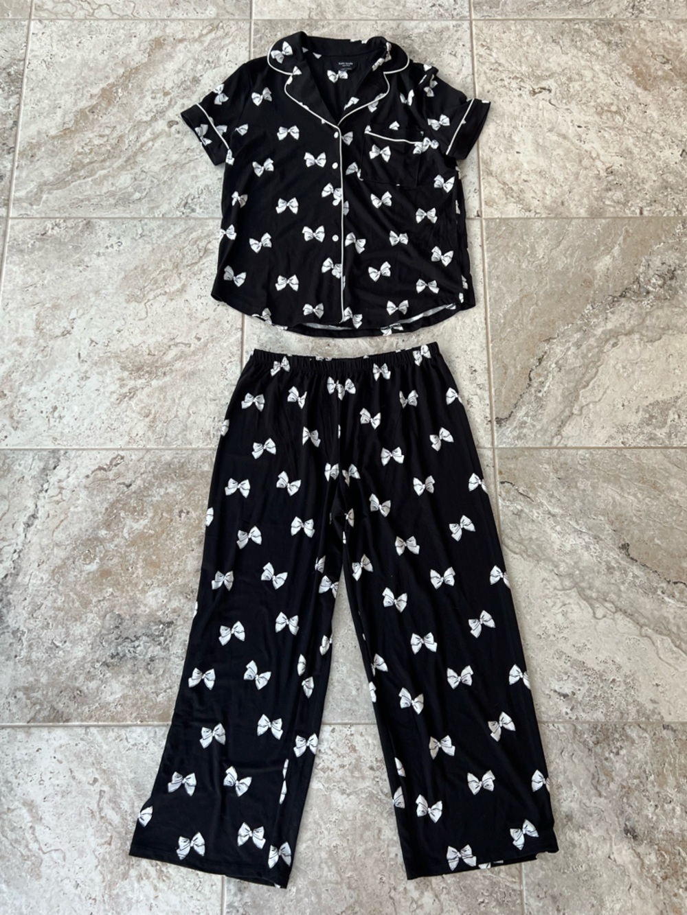 Kate Spade Black White Bow Short Sleeved Pajama Set Dream a Little Dream, size S